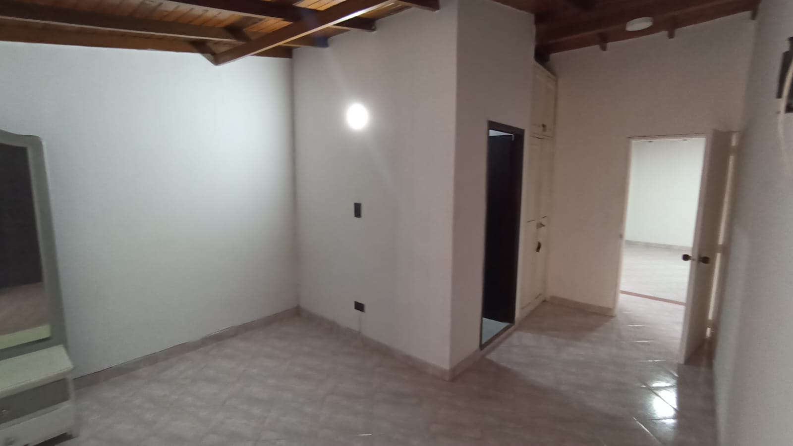 Se Arrienda Apartaestudio En Bosques De San Pablo, Medellin