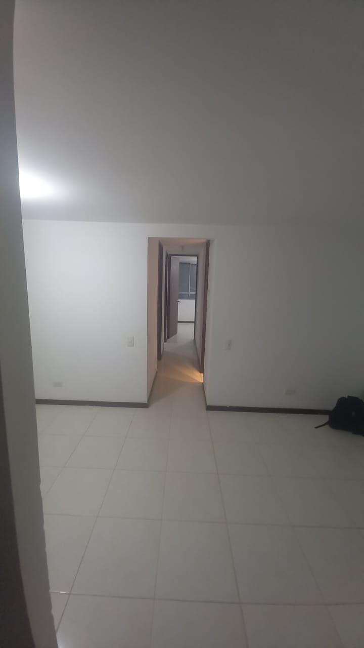 Amplio Apartamento Para Arriendo en Pilarica, Medellín