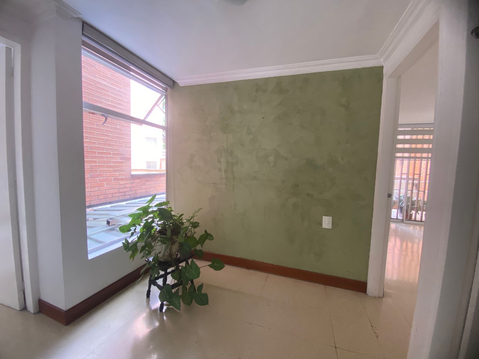 Se Vende Amplio Apartamento en Laureles, Medellín