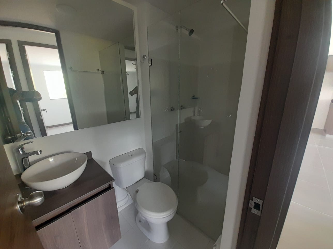 Se Vende Casa Espectacular en Girardota, Unidad Llano Azul.