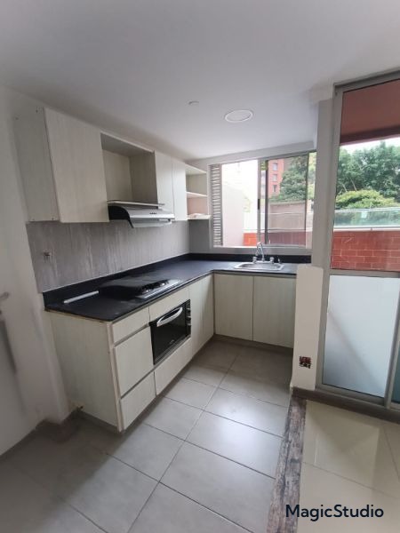 Se Arrienda Apartameto con Terraza en Pilarica, Medellín