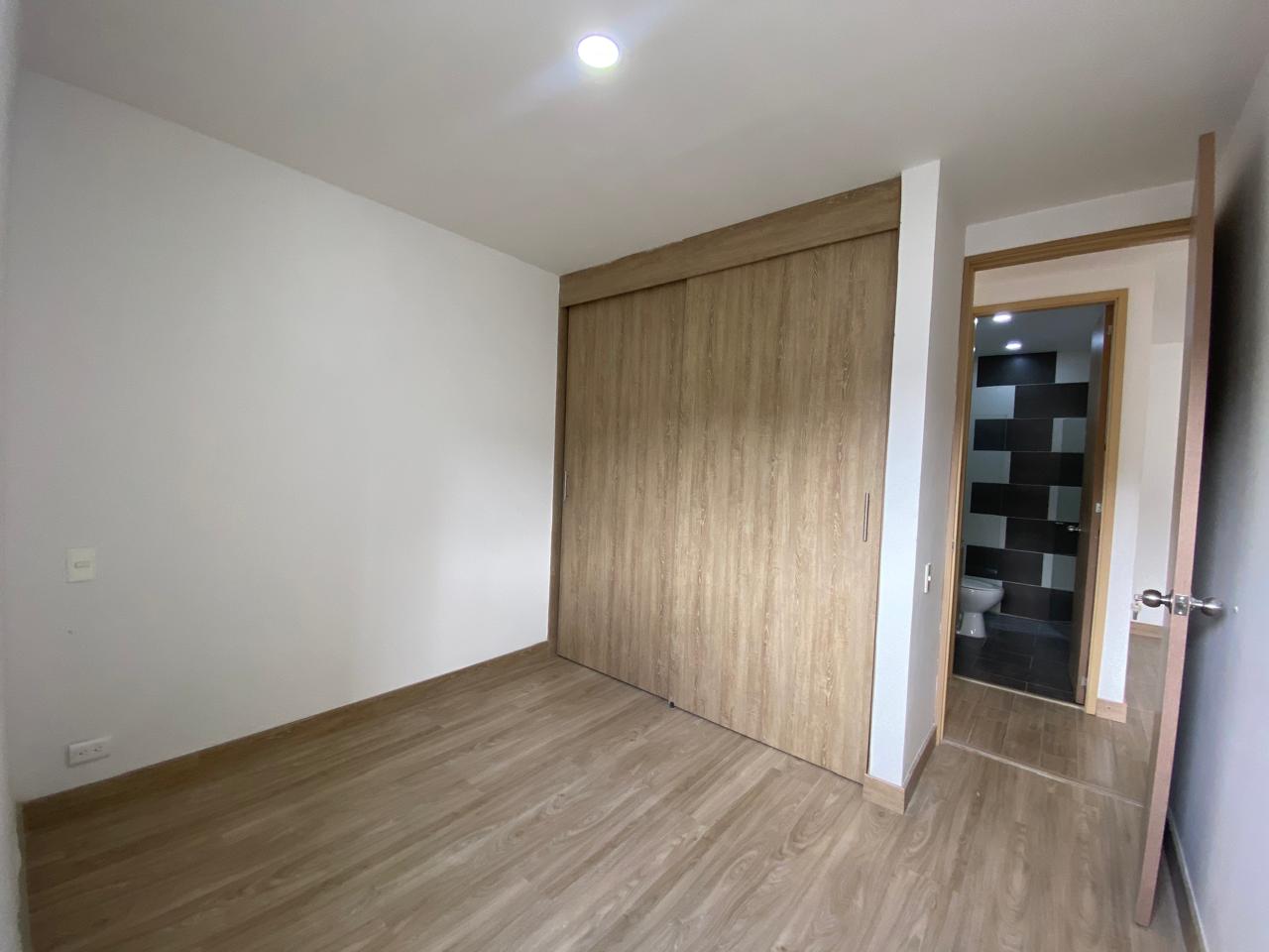 Amplio Apartamento para Arriendo en Sabaneta, Medellín