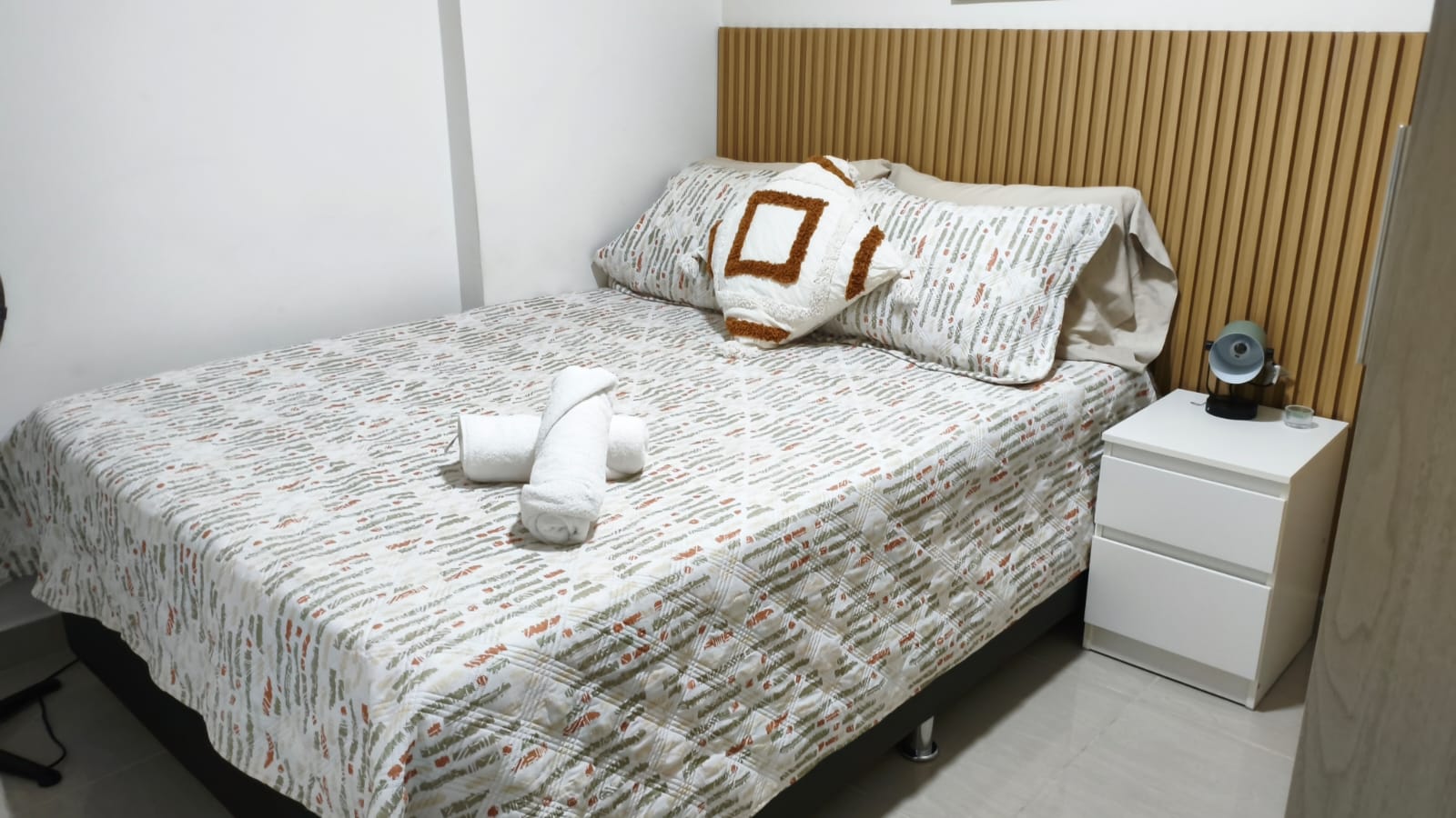 Se Arrienda Apartaestudio Amoblado, en San Javier, Medellín