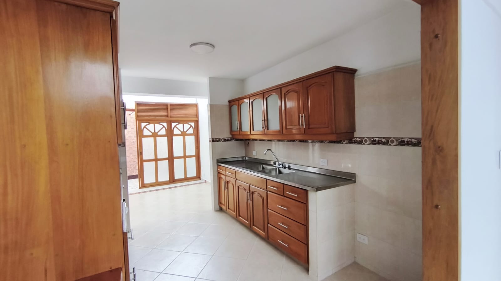 Se Arrienda Casa en Primer Piso en la Castellana, Medellín