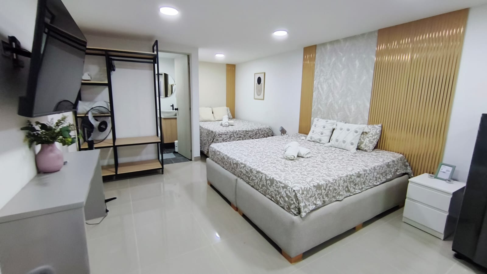 Se Arrienda Apartaestudio Amoblado, en San Javier, Medellín