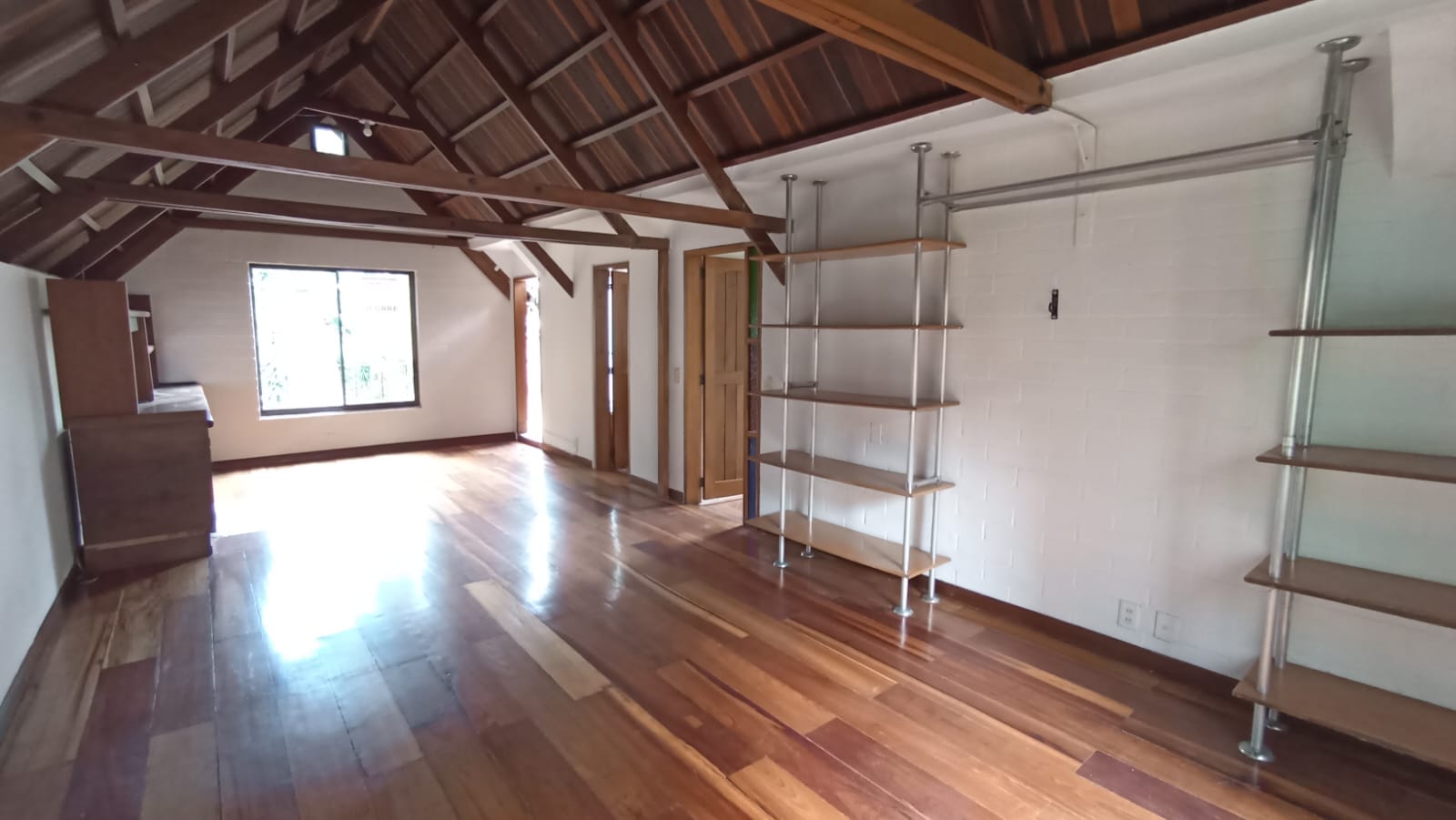 Se Arrienda Casa Unifamiliar en la Loma de las Brujas, Envigado