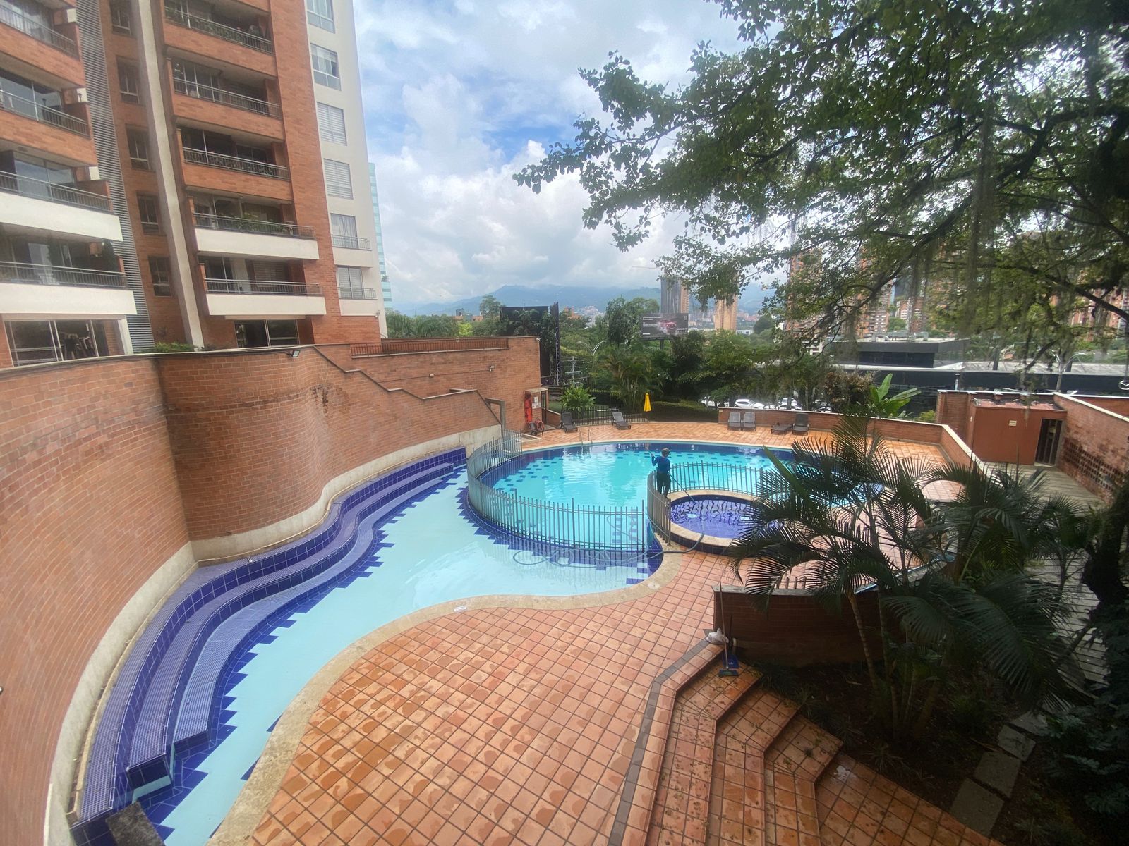 Apartamento con Excelentes Acabados para Arriendo en Poblado, Medellín