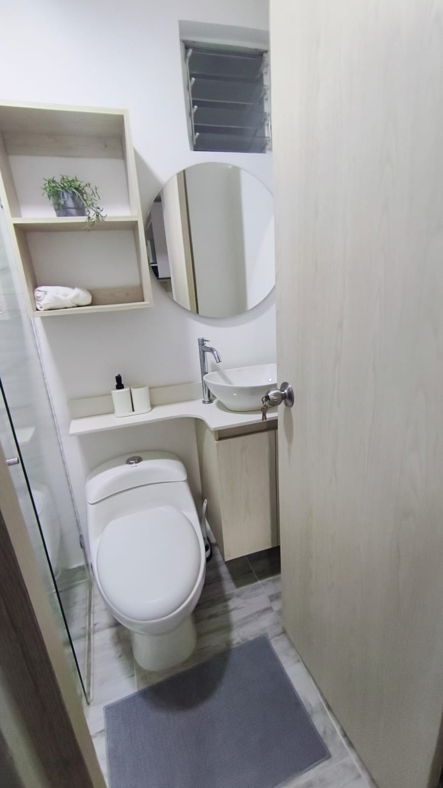 Se Arrienda Apartaestudio Amoblado, en San Javier, Medellín