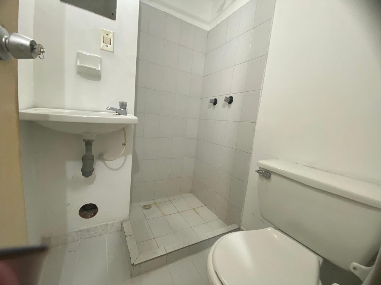 Iluminado Apartamento para Arriendo en Calasanz, Medellín