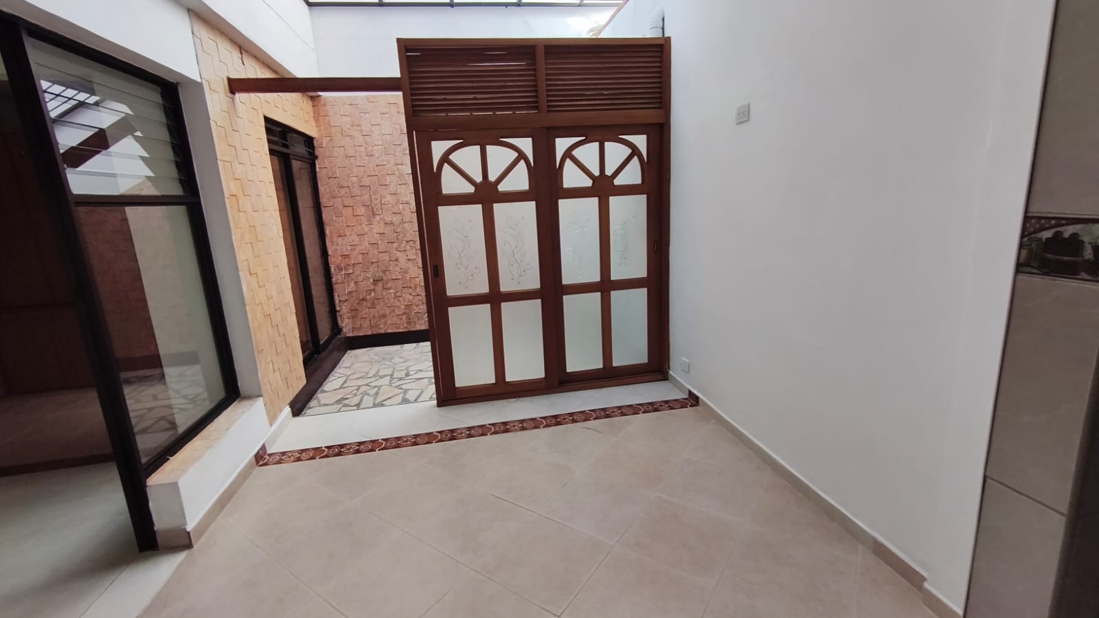 Se Arrienda Casa en Primer Piso en la Castellana, Medellín