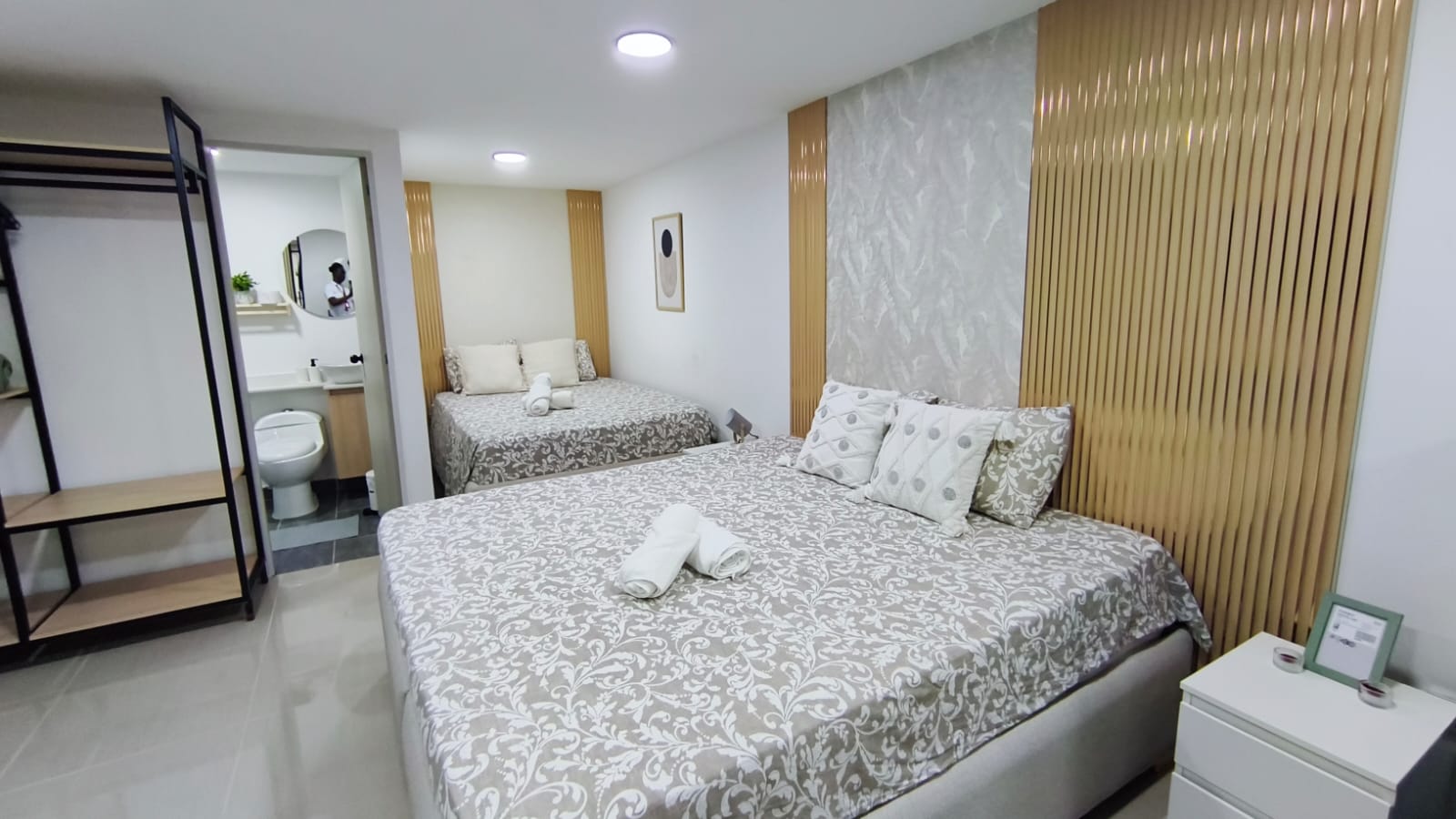 Se Arrienda Apartaestudio Amoblado, en San Javier, Medellín