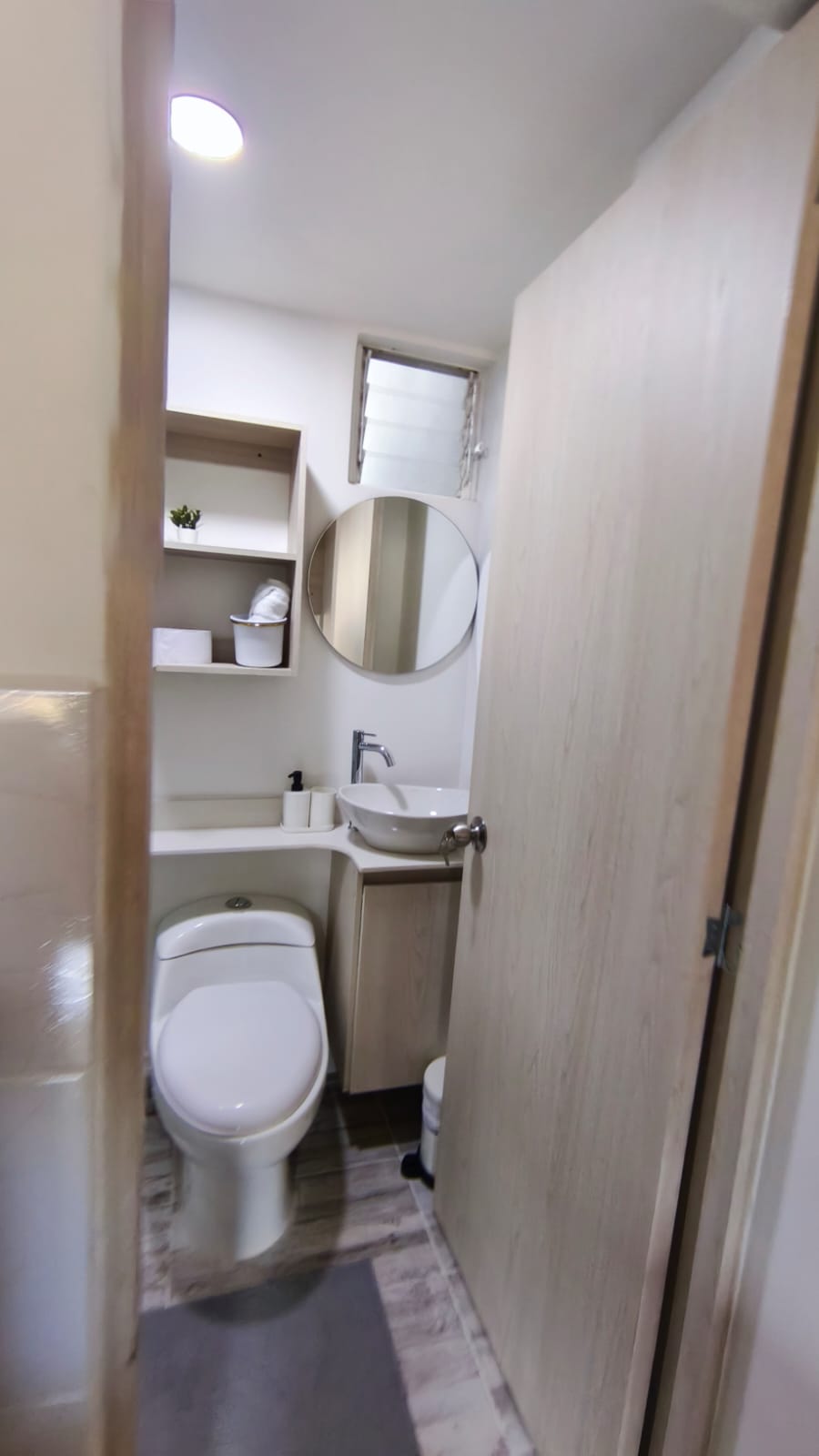 Se Arrienda Apartaestudio Amoblado, en San Javier, Medellín