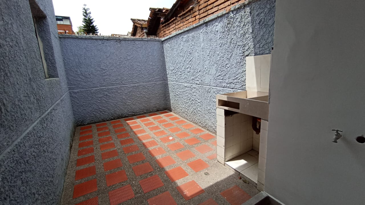 Se Arrienda Apartamento En Prado, Medellín
