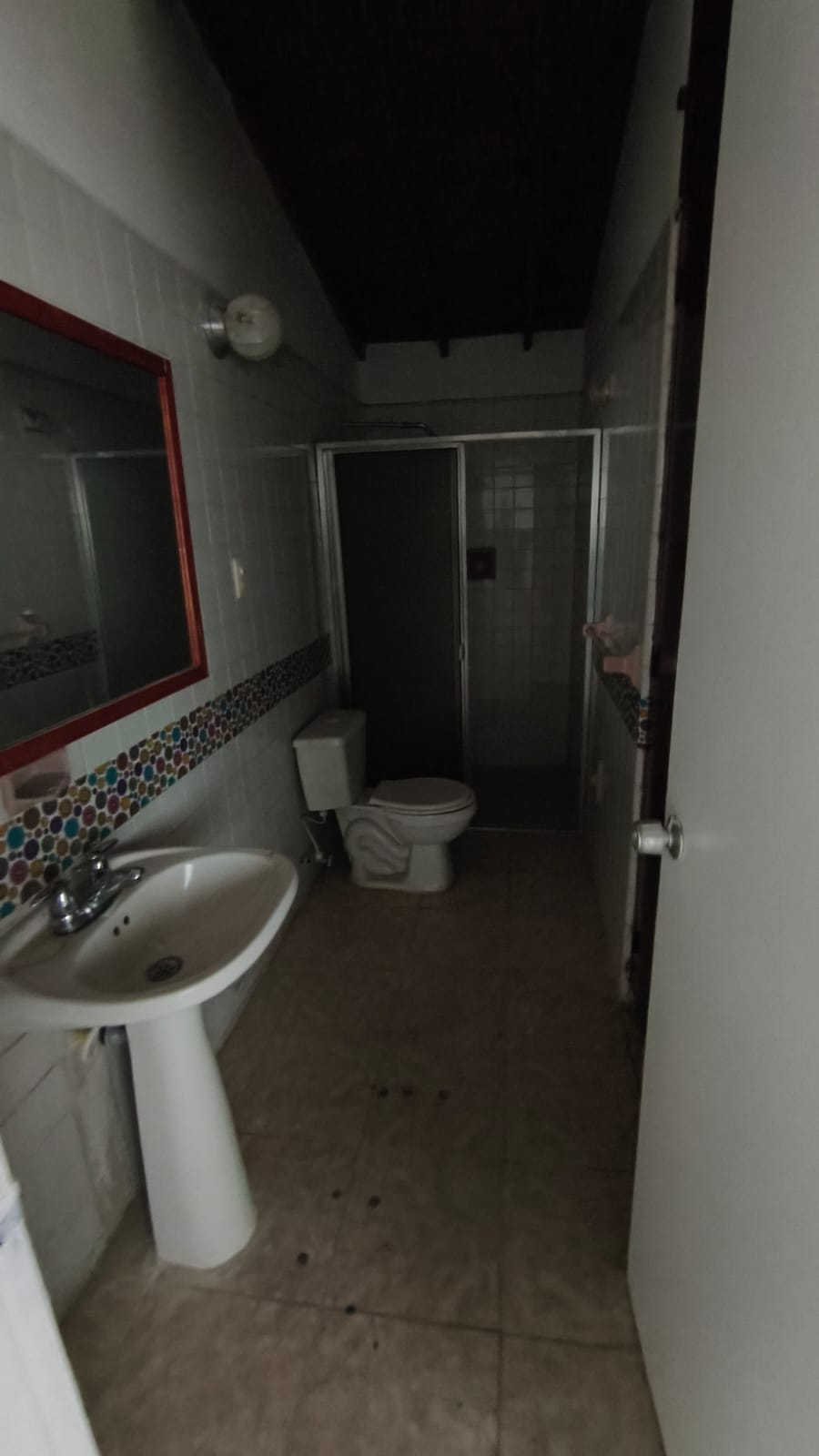 Se  Arrienda Casa Comercial en el Velodrómo,Medellín