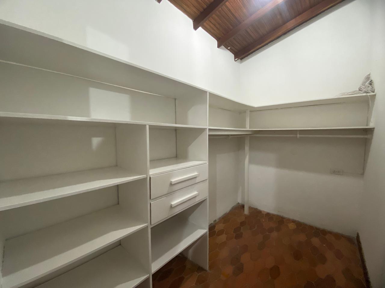 Se Arrienda Casa En El Poblado La Linde