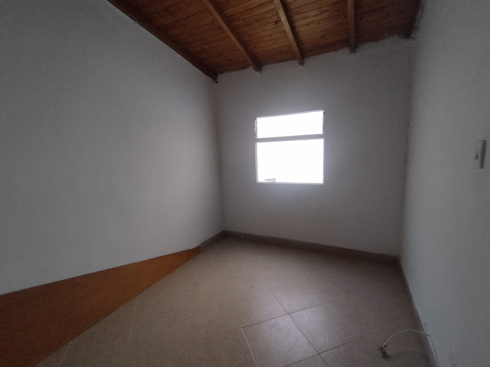 Se Arrienda Casa Unifamiliar en Robledo Santa Maria, Medellín