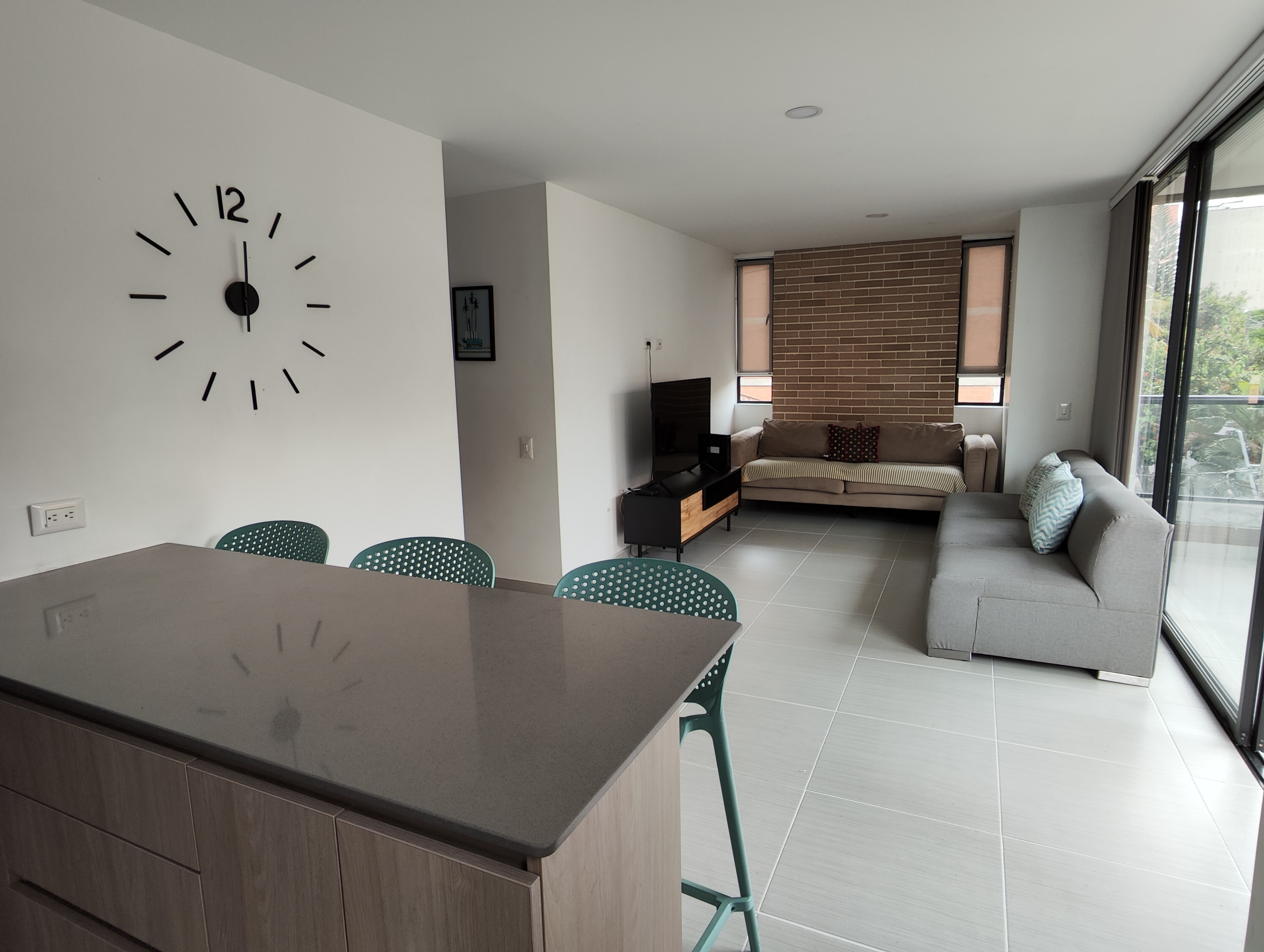 Se Arrienda Apartamento En La Castellana, Medellin