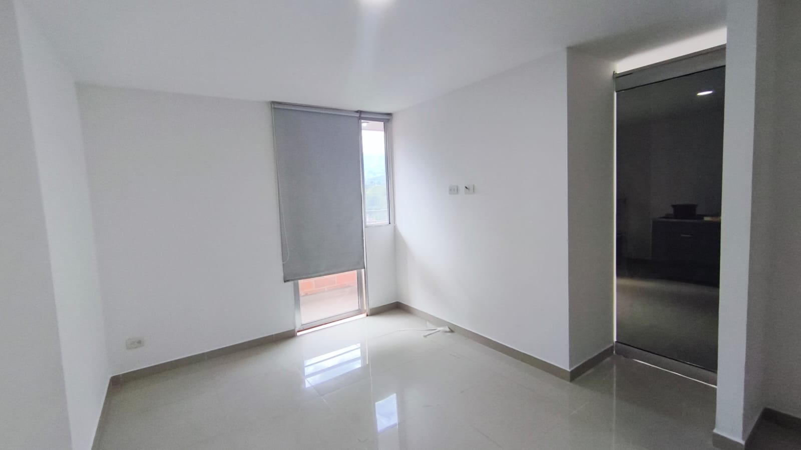 ARRIENDO DE APARTAMENTO EN LOMA DEL LOS BERNAL, MEDELLIN