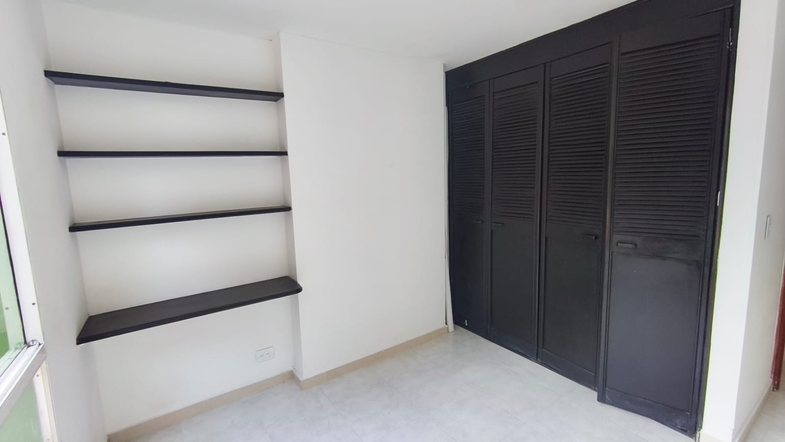 Se Arrienda Apartamento en la Loma de los Bernal, Medellín