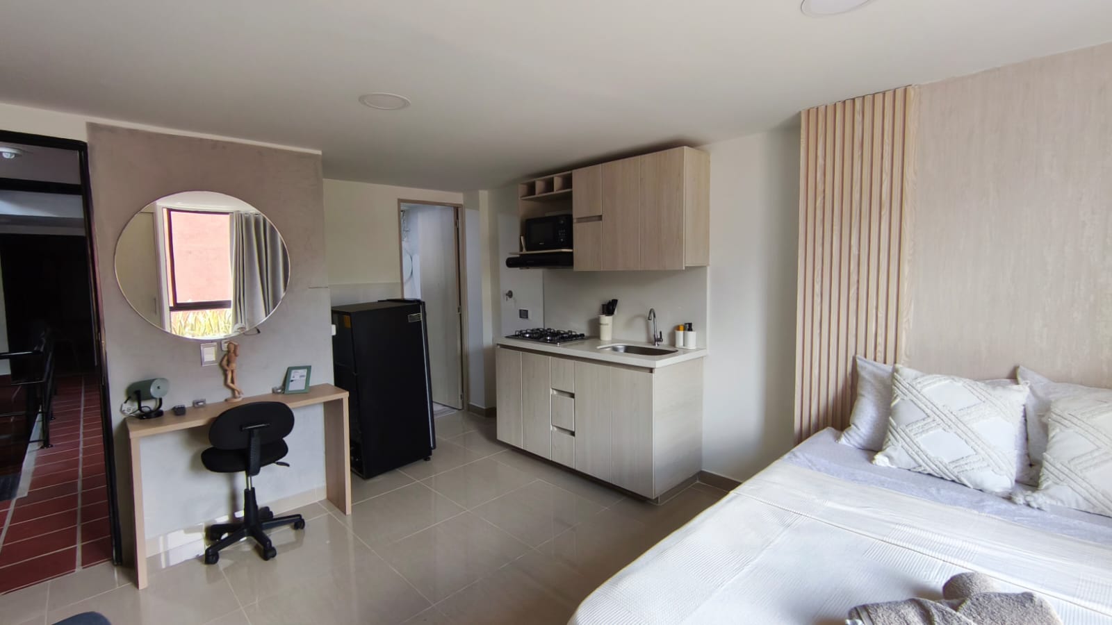 Se Arrienda Apartaestudio Amoblado, en San Javier, Medellín