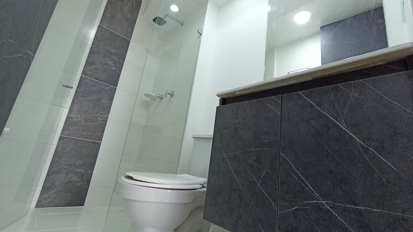 Se Arrienda Apartamento en Amazonia, Bello, Antoquia