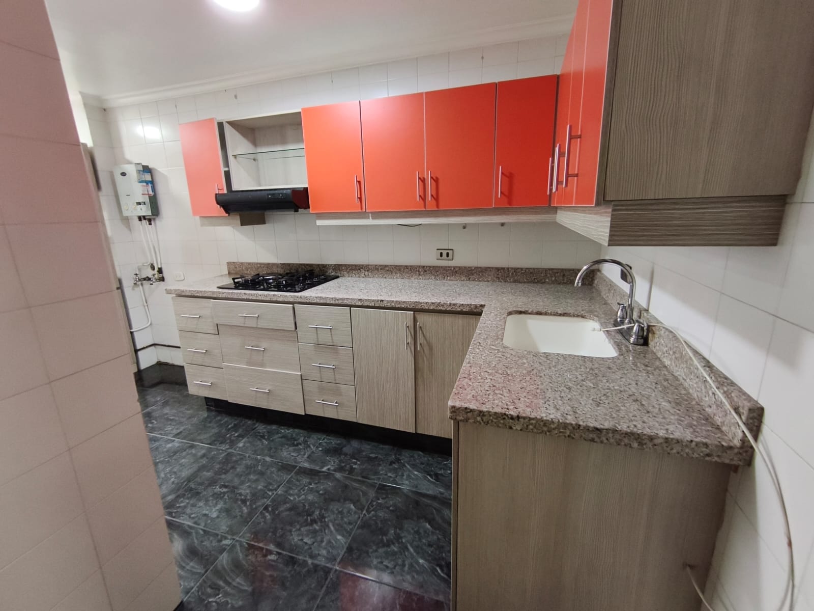 Se Arrienda Apartamento en el Laureles, Medellín
