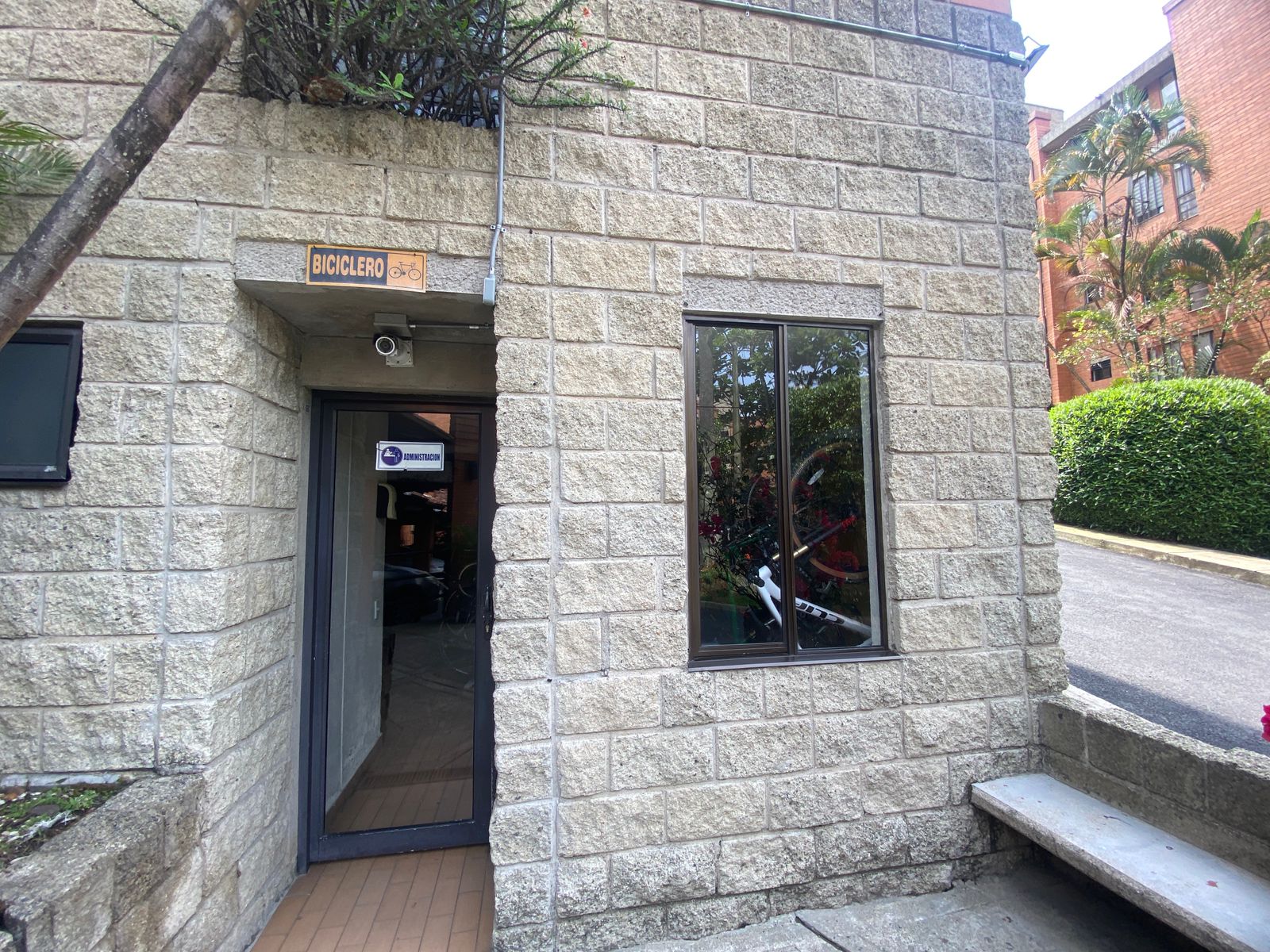 Moderno Apartamento para Arriendo en San Diego, Medellín