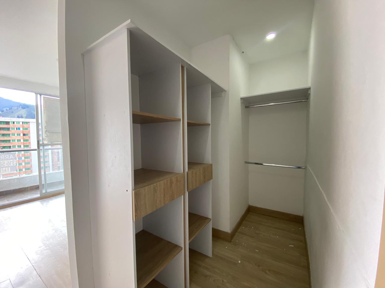 Amplio Apartamento para Arriendo en Sabaneta, Medellín