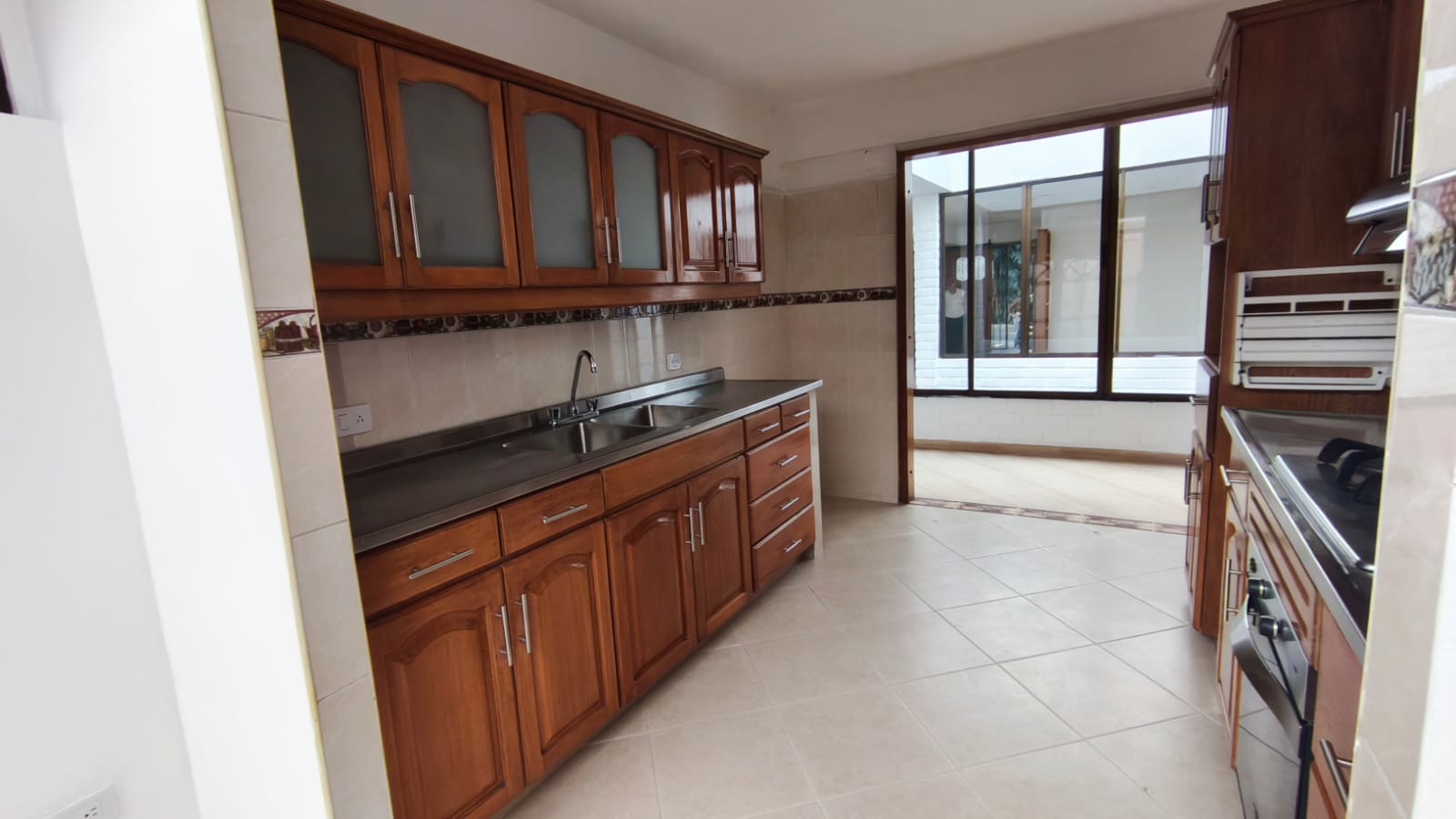 Se Arrienda Casa en Primer Piso en la Castellana, Medellín