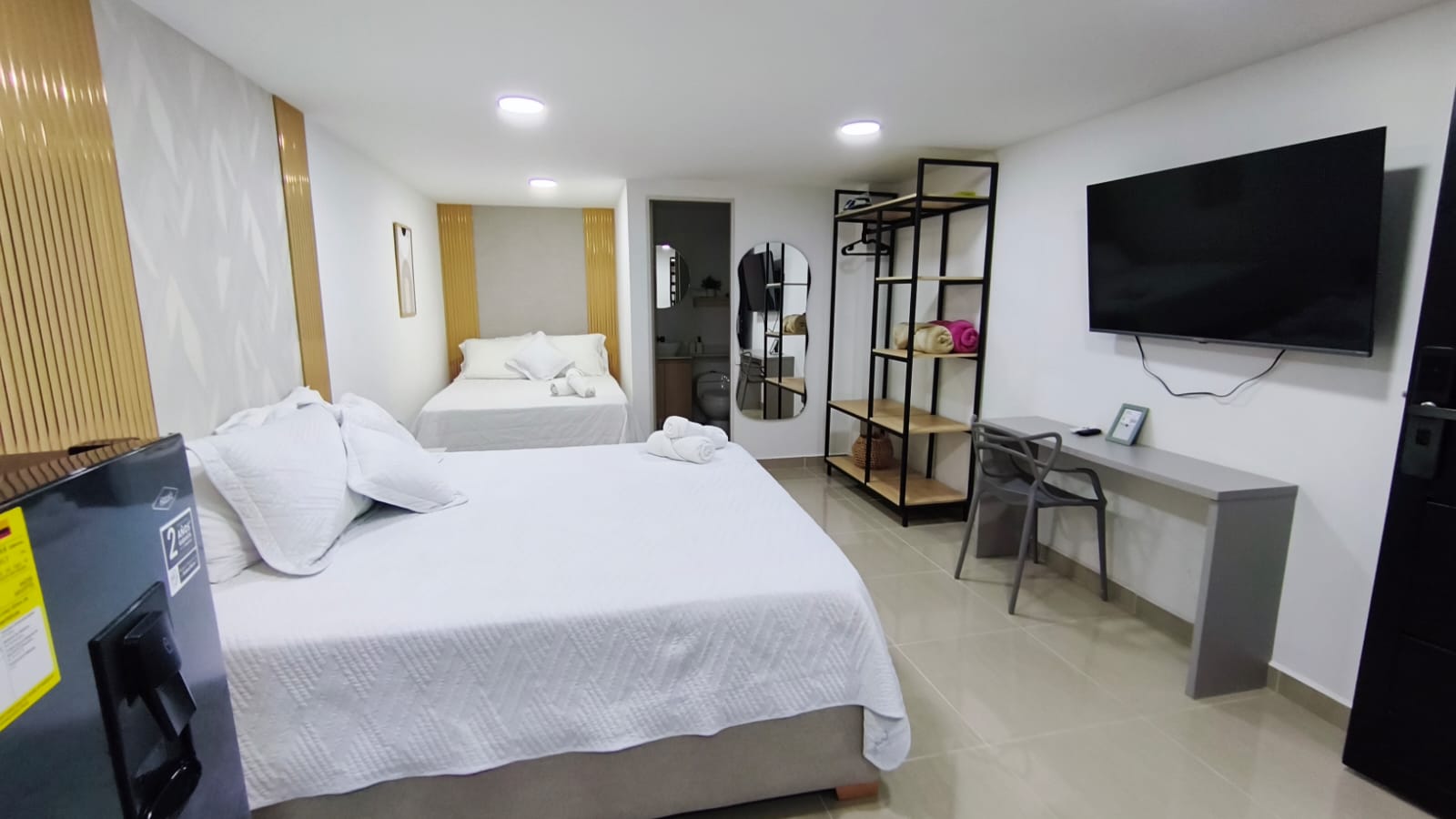 Se Arrienda Apartaestudio Amoblado, en San Javier, Medellín