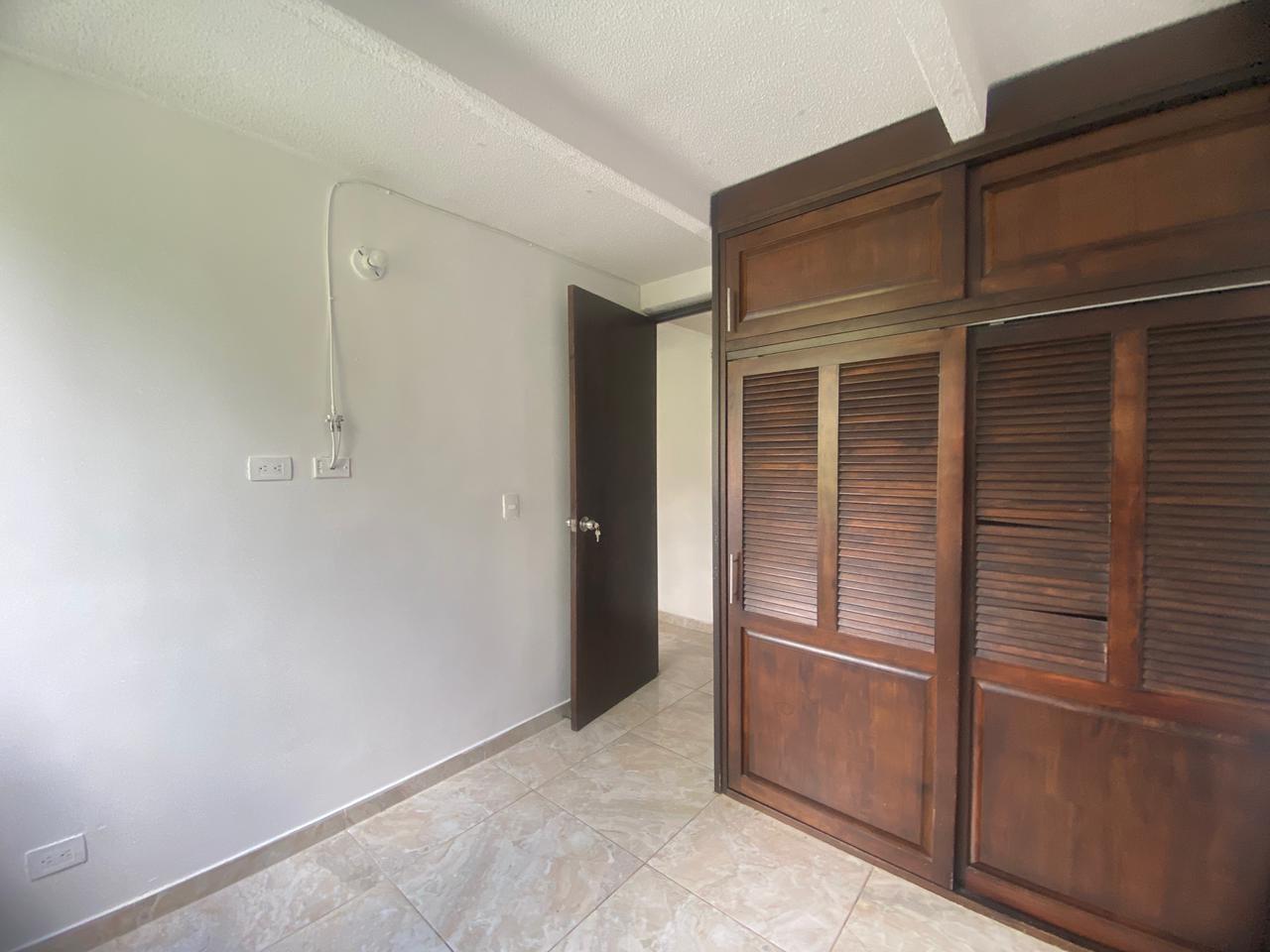 Se Arrienda Amplio e Iliminado Apartamento en Madera, Bello
