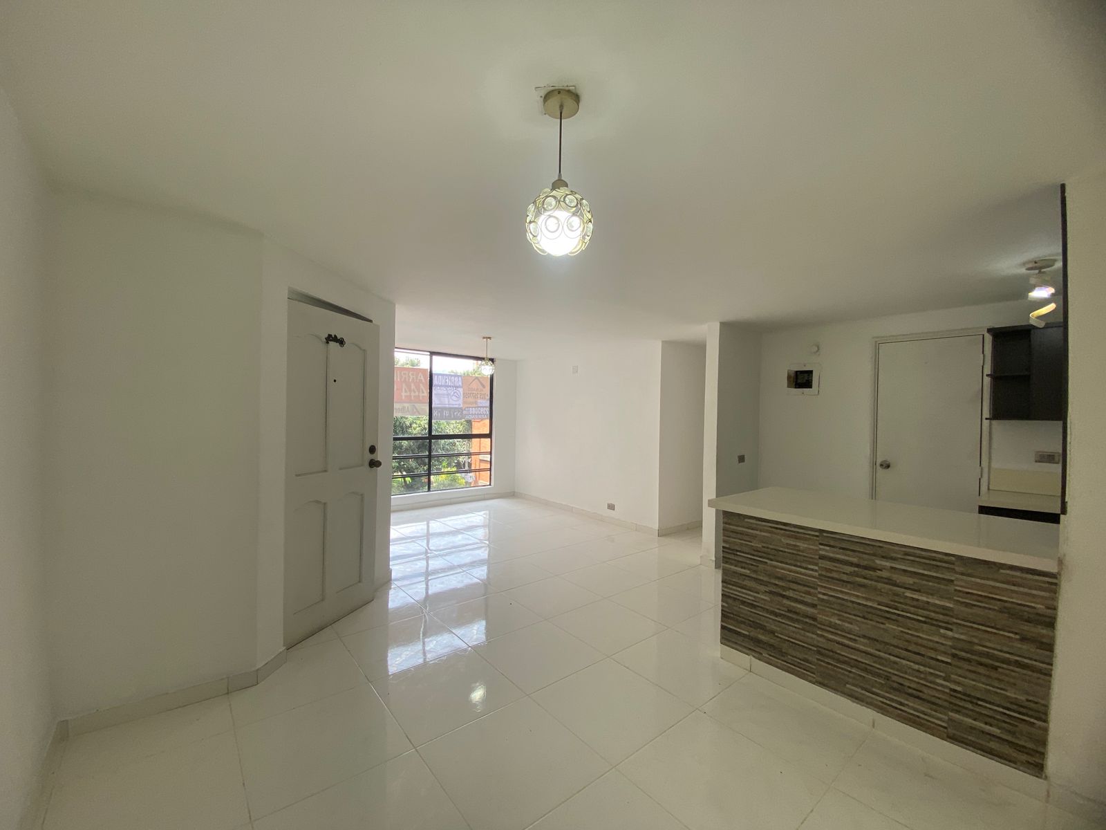 Moderno Apartamento para Arriendo en San Diego, Medellín