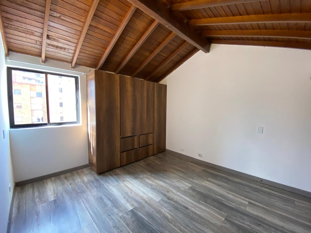 Penthouse Moderno para Arriendo en Laureles, Medellín