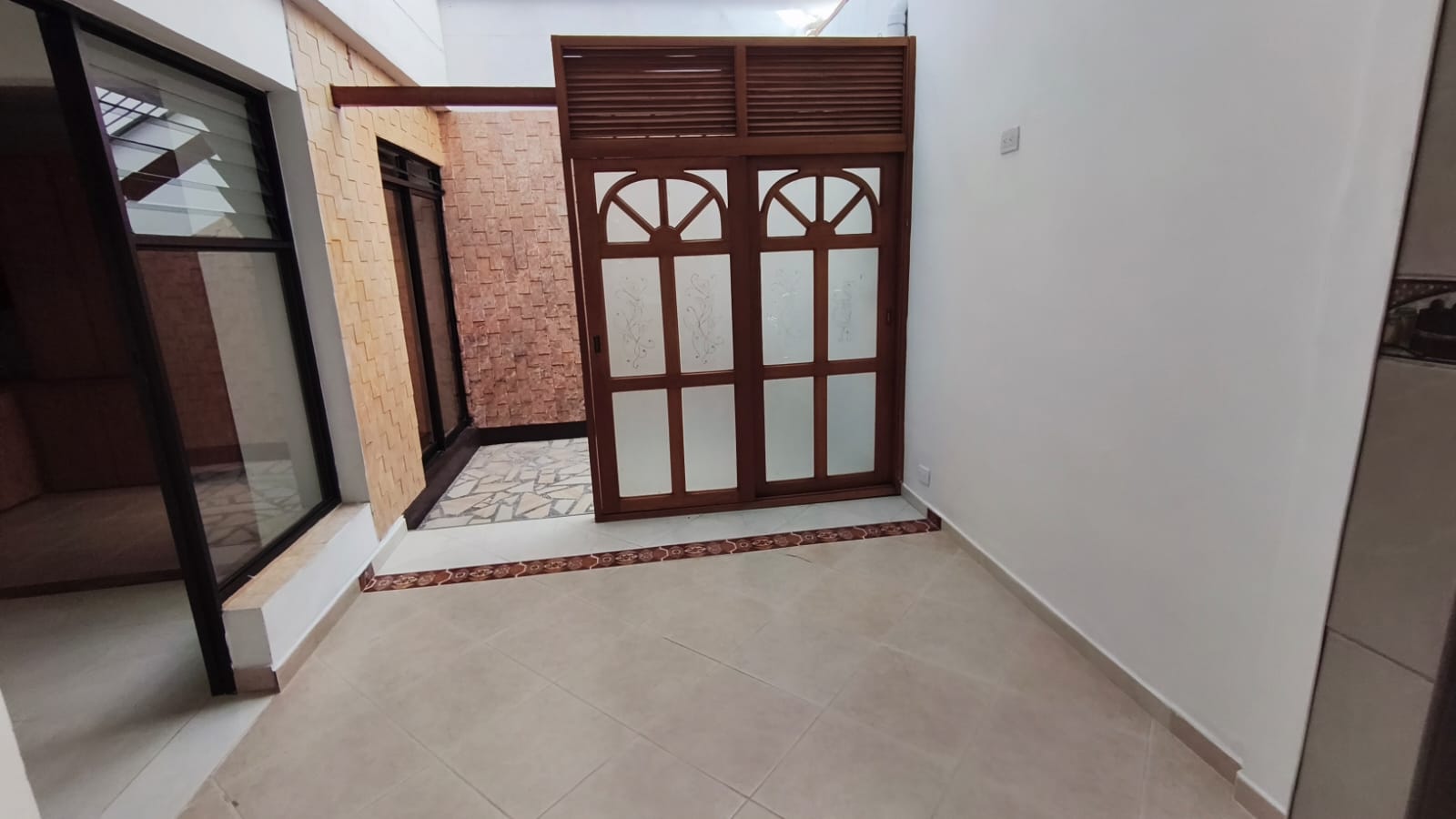 Se Arrienda Casa en Primer Piso en la Castellana, Medellín