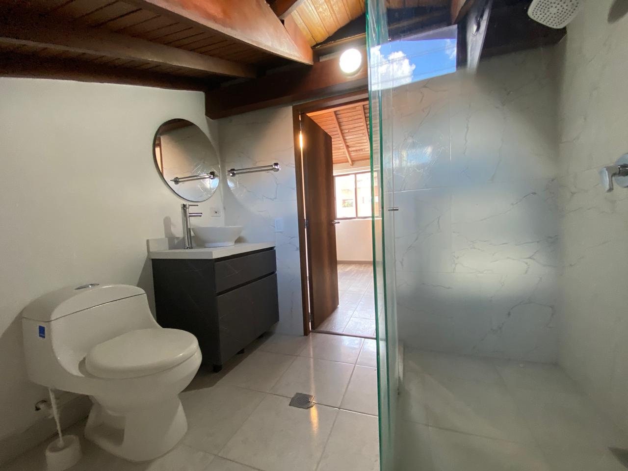 Penthouse Moderno para Arriendo en Laureles, Medellín