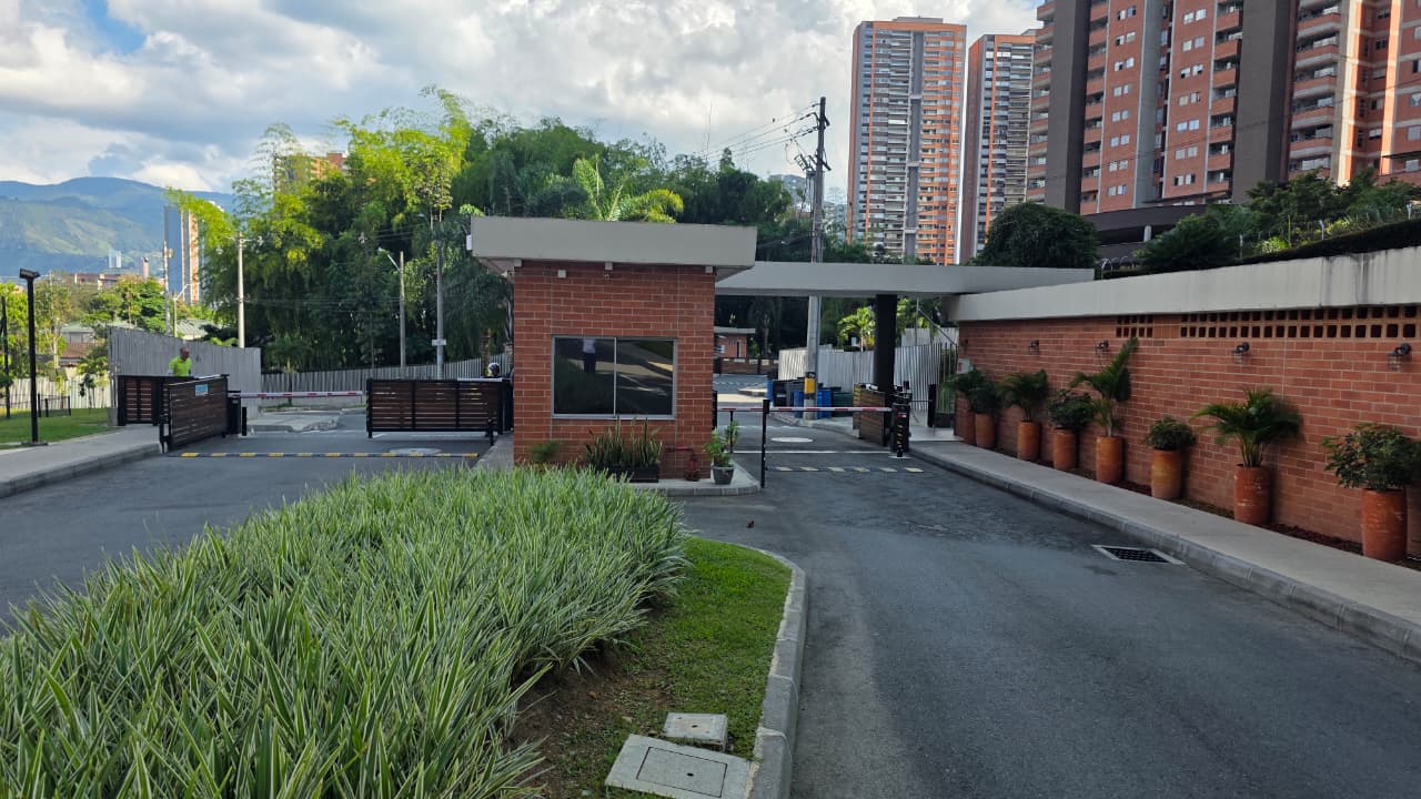 Se  Vende Apartamento en  Pacificia , Ditaires, Itagui