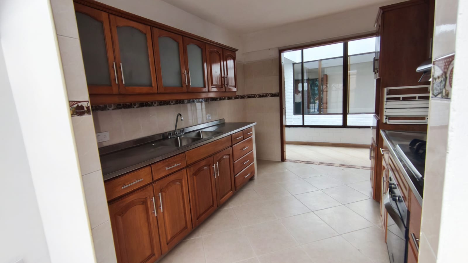 Se Arrienda Casa en Primer Piso en la Castellana, Medellín