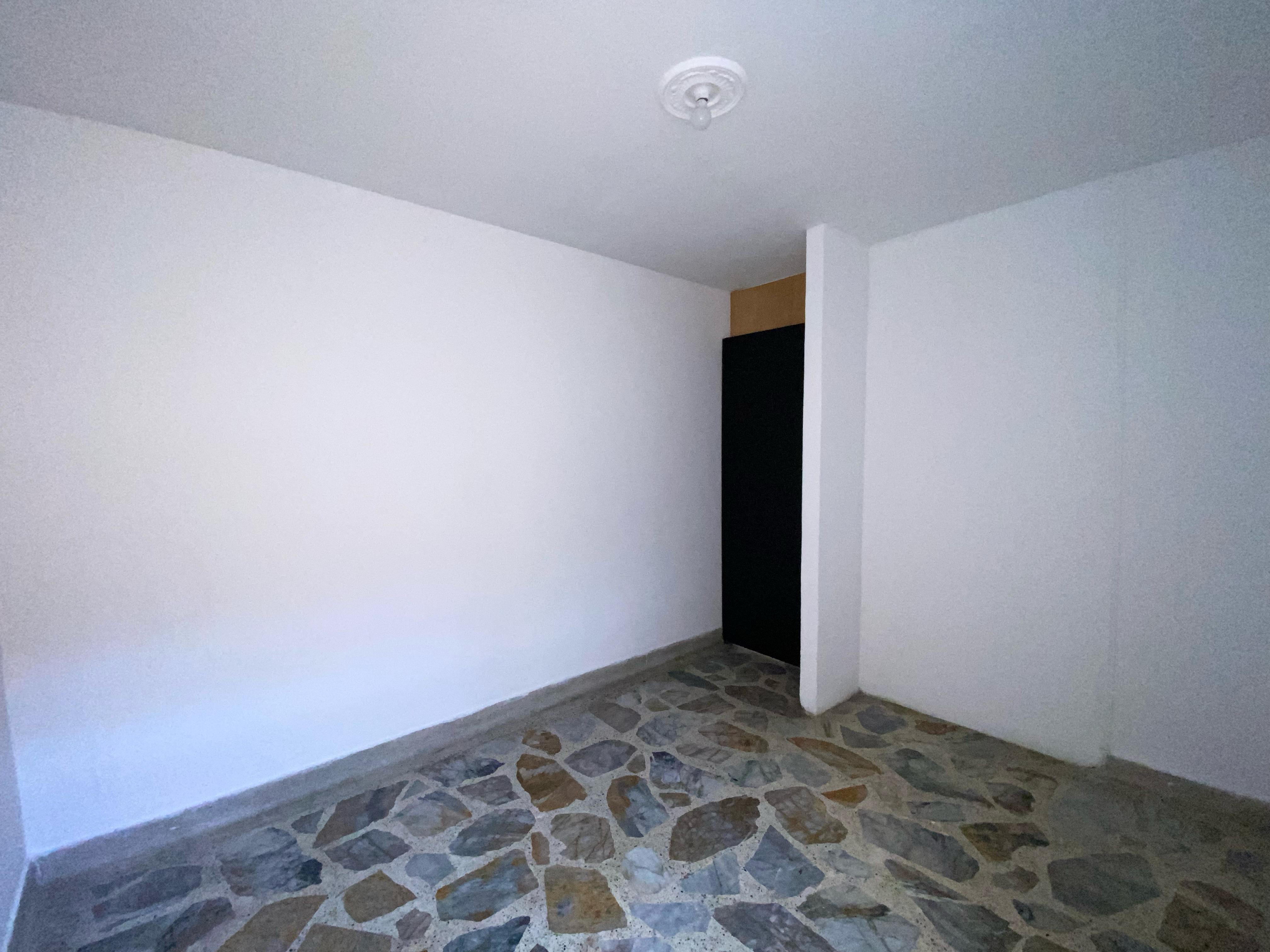 Se Arrienda Apartamento En La Floresta, Medellín