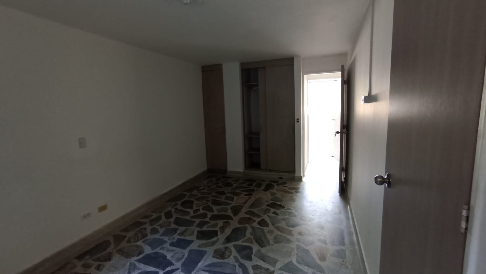 Se Vende Apartamento En Pilarica, Medellin