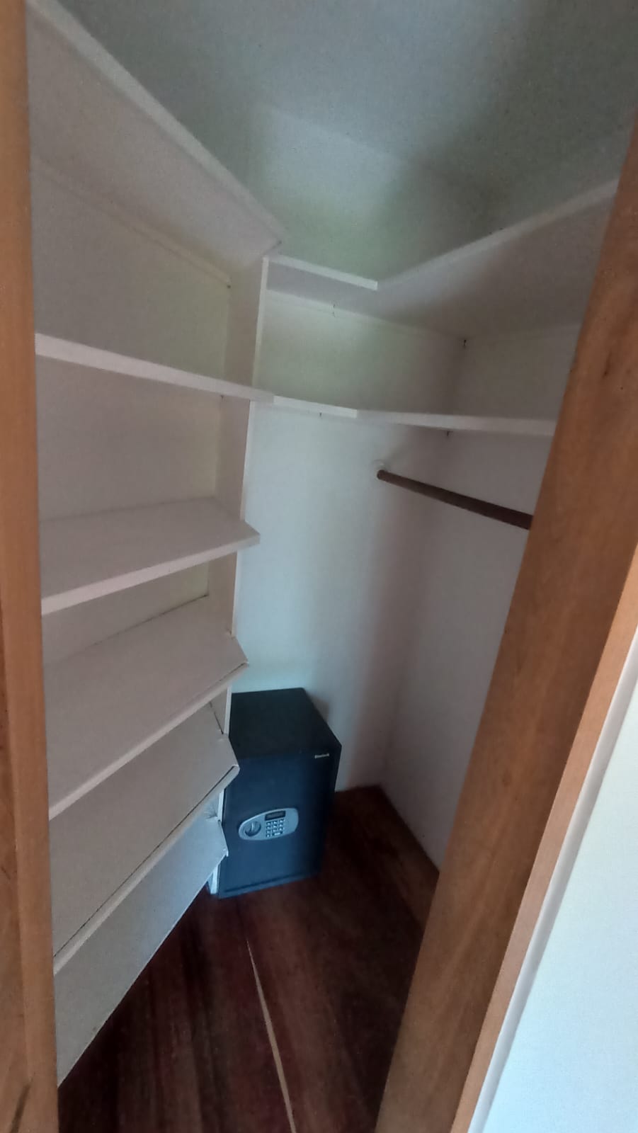 Se Arrienda Casa Unifamiliar en la Loma de las Brujas, Envigado