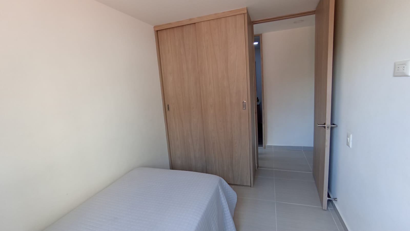 Se Arrienda Apartamento En La Castellana, Medellin