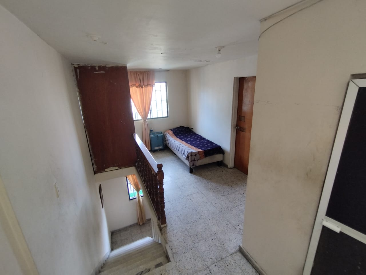 Se Vende Casa Esquinera, en Robledo Villa Flora, Medellín