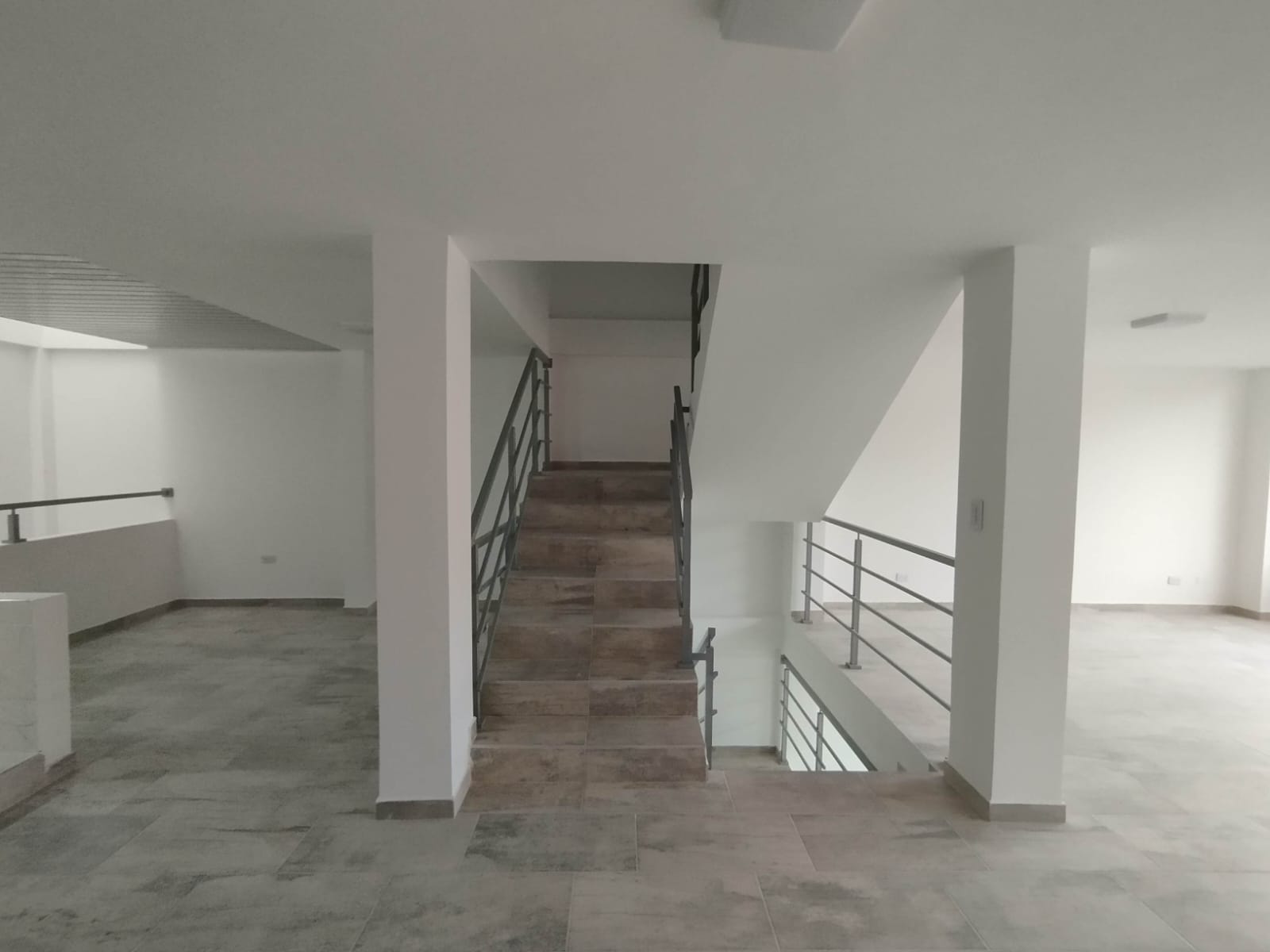 Se arrienda casa para negocio Suba Lombardía Bogotá