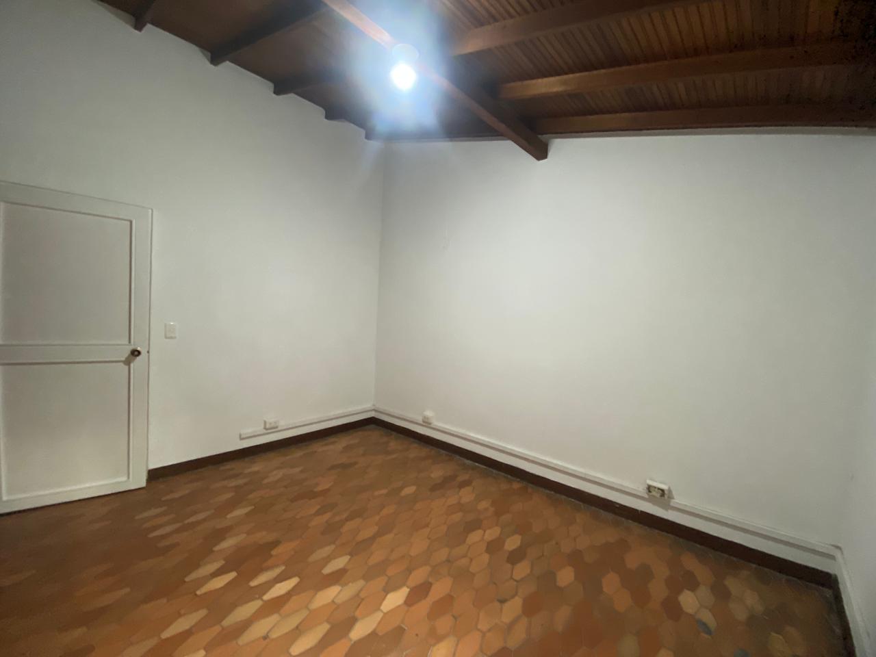 Se Arrienda Casa En El Poblado La Linde