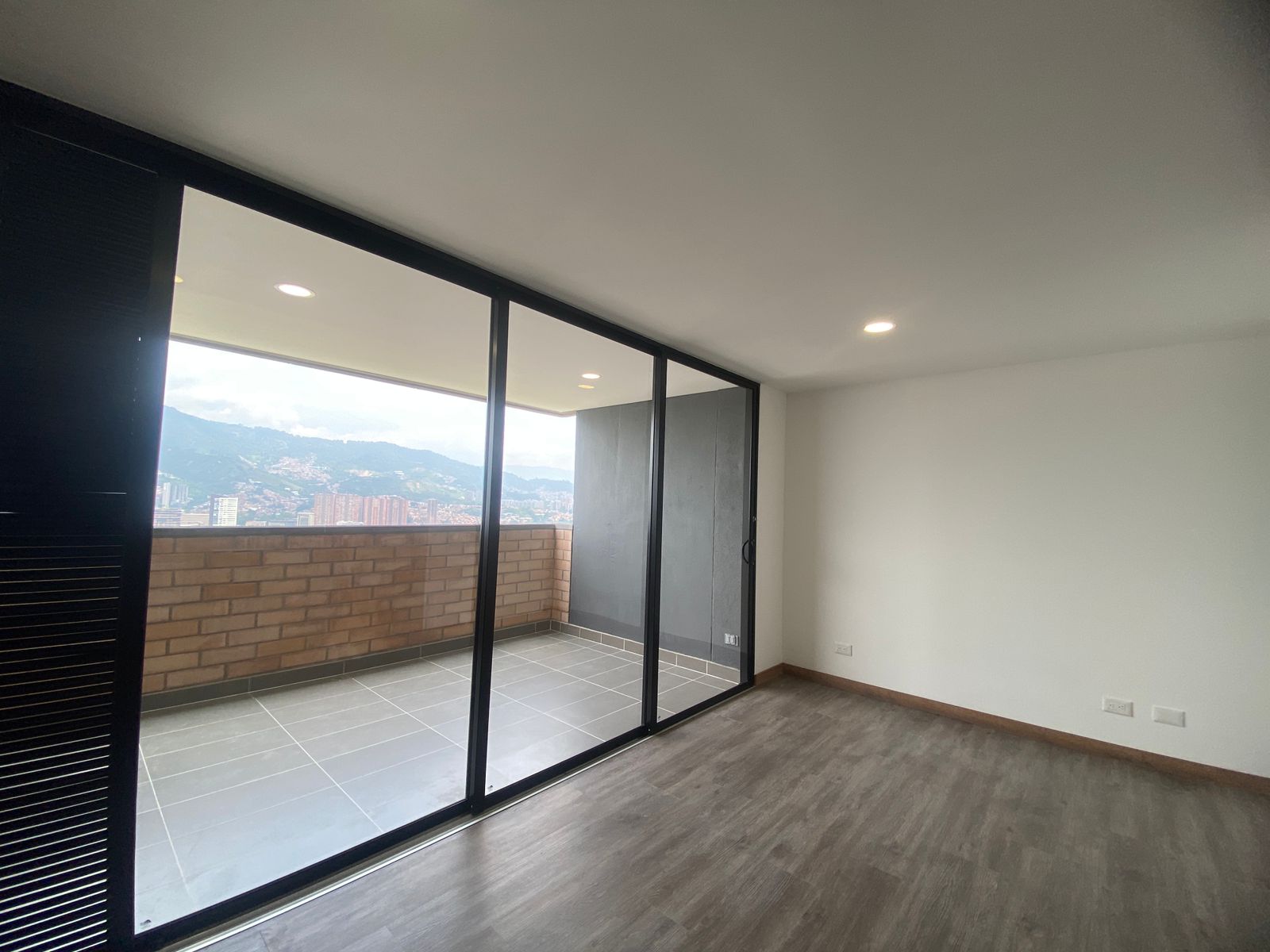 Apartamento Nuevo para la Venta en Envigado