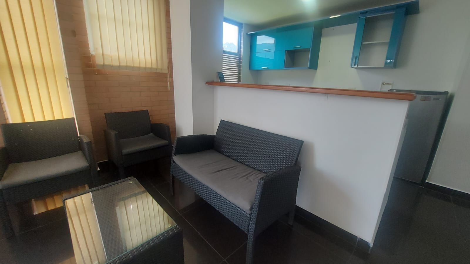 Apartaestudio para Arriendo con Servicios Incluidos en Suramericana