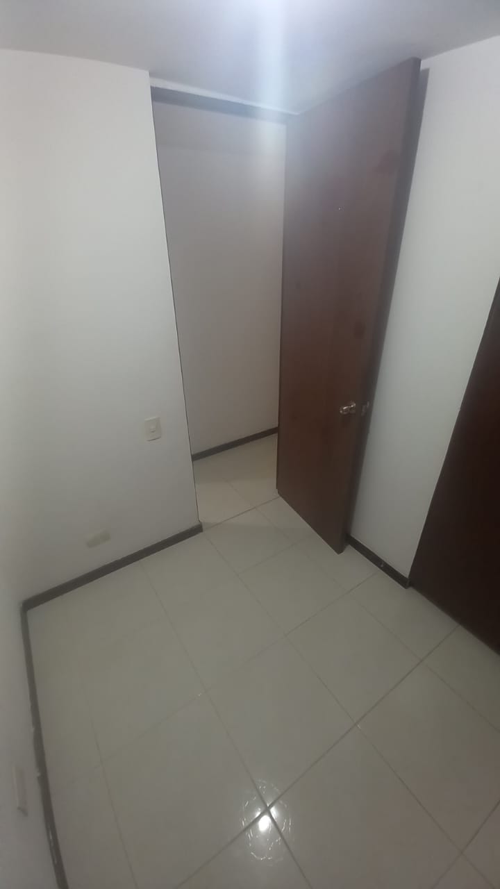 Amplio Apartamento Para Arriendo en Pilarica, Medellín