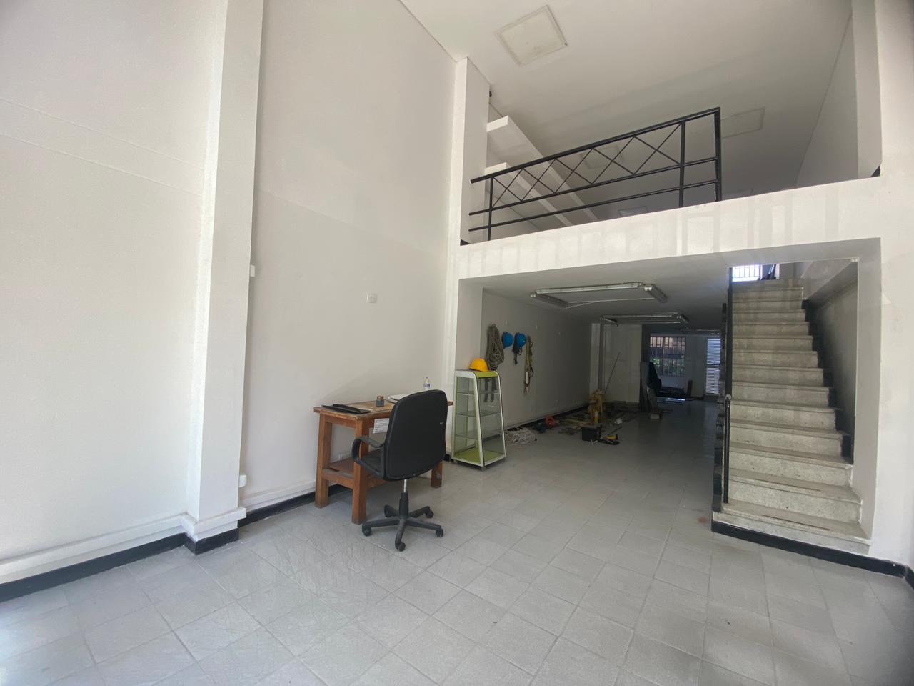 Amplio Local para Arriendo en Laureles, Medellín