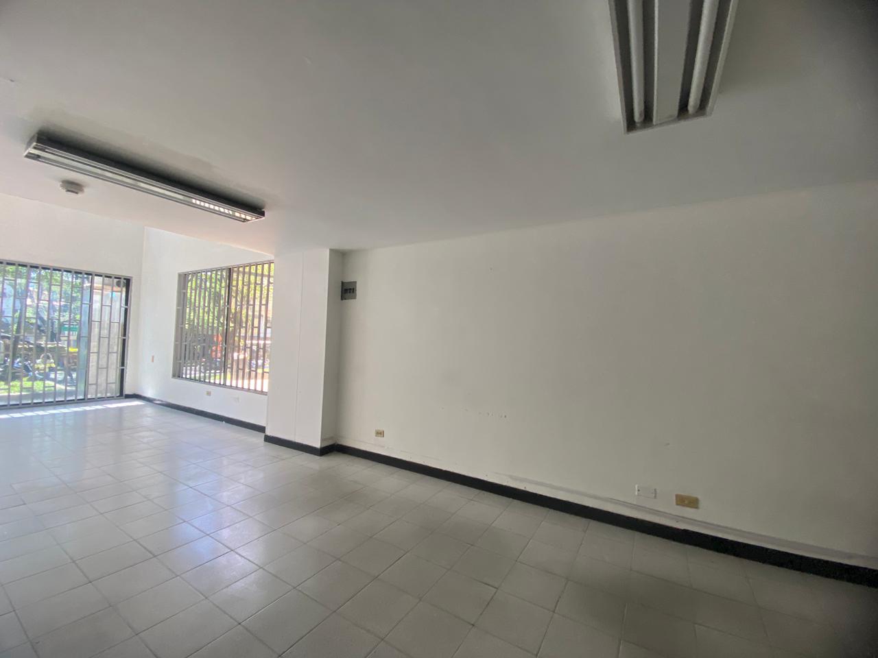 Local en Arriendo con Estratégica Ubicación en Laureles, Medellín