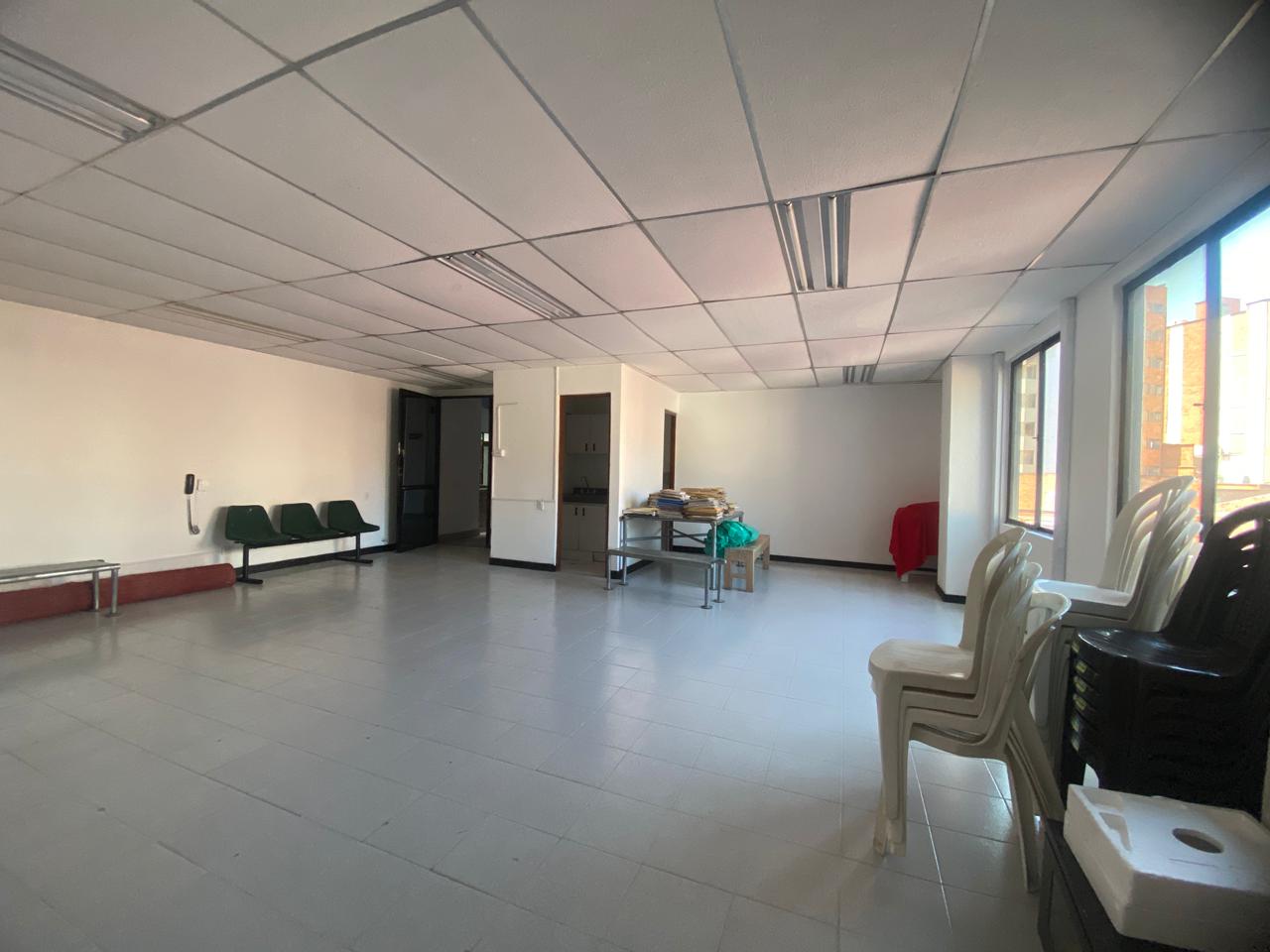 Cómoda Oficina en Arriendo en Laureles, Medellín